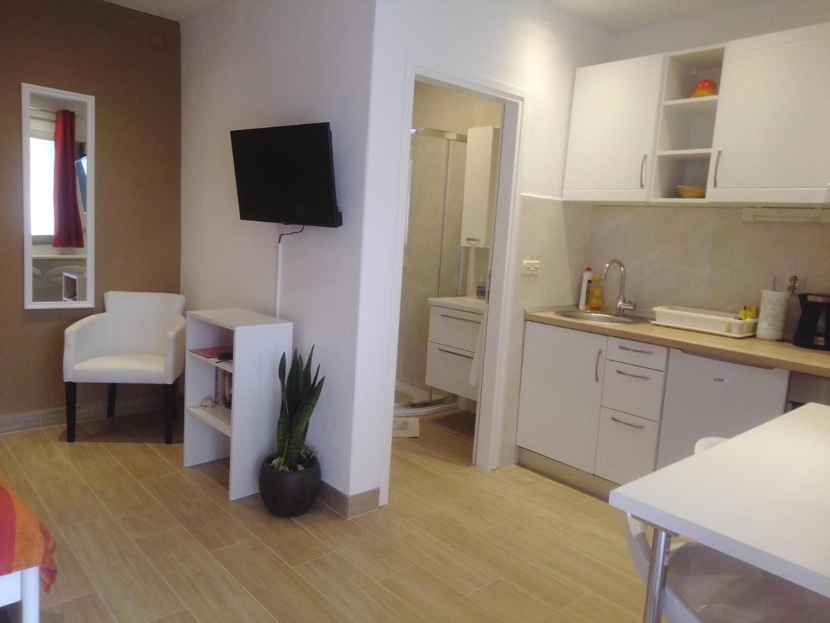 Apartments Haracic Hvar Town Zewnętrze zdjęcie